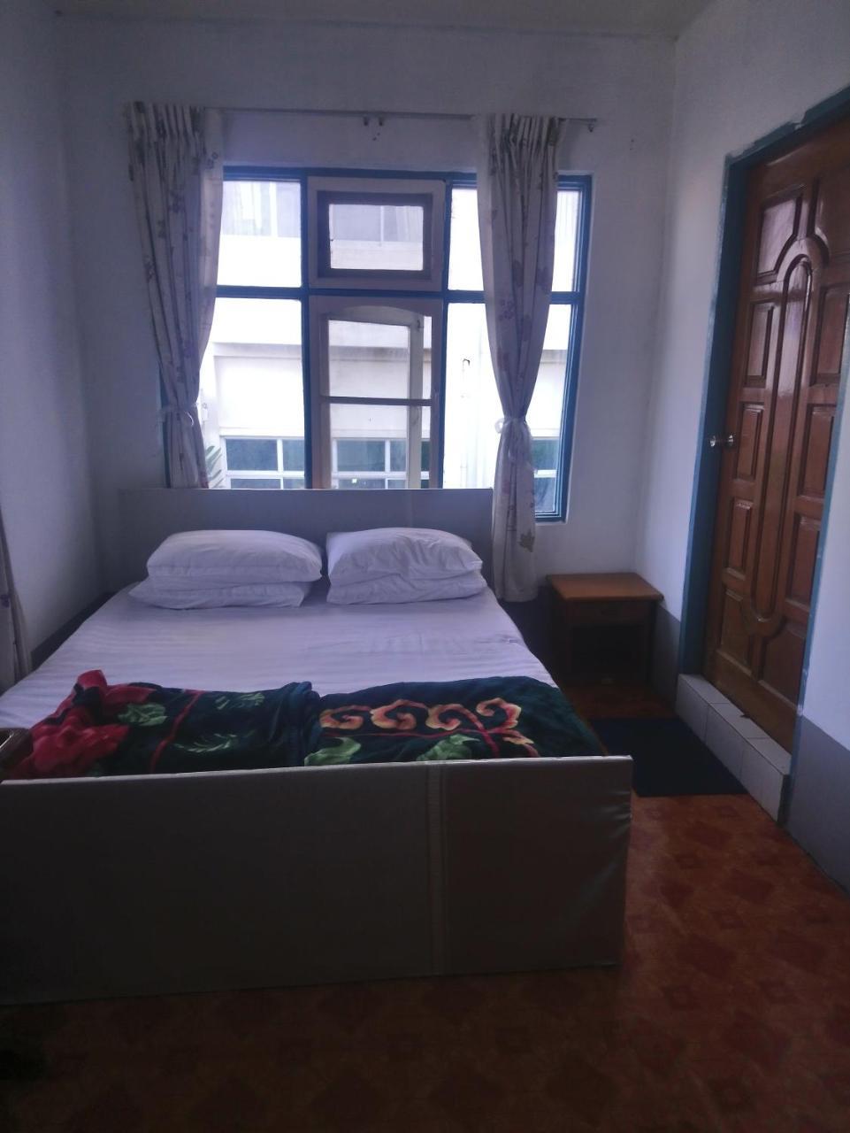 Diamond Star Guest House Nyaung Shwe Extérieur photo